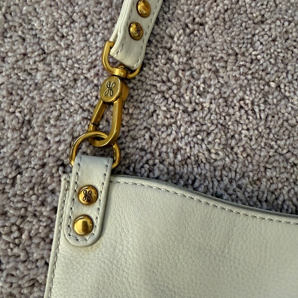 HOBO pier slouchy pebbled leather Off-White Shoulder Bag with Gold Hardware - Picture 3 of 14